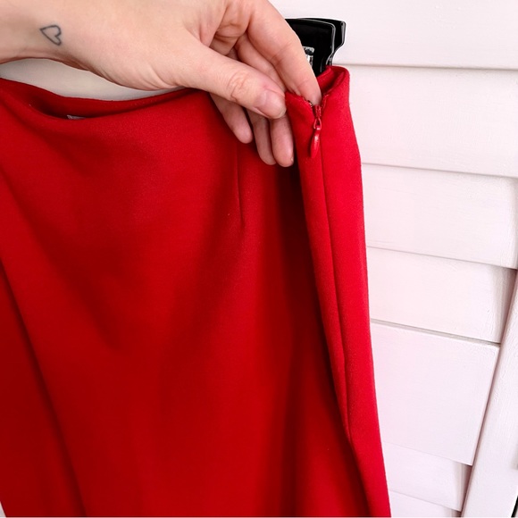 Red Womens 2 Piece STRETCH Suit (Blazer Size 10 & Pencil Skirt Size 14P) - Picture 6 of 11